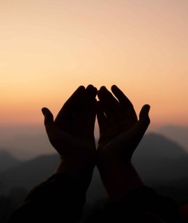 teenage-girl-with-praying-peace-hope-dreams-concept_11zon
